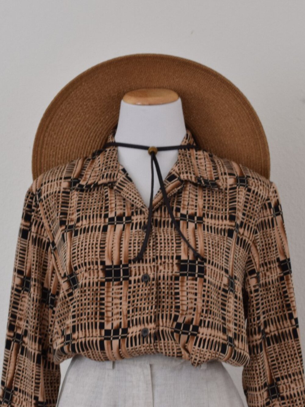 IMPERFECT Vintage 90s Polyester Geometrical shirt | size‎ L